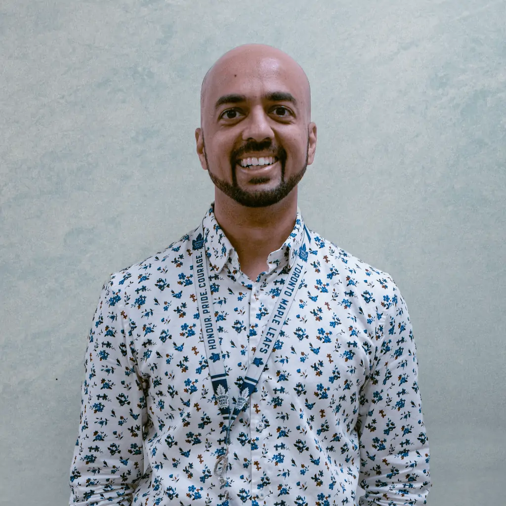 Dr Raza Naqvi